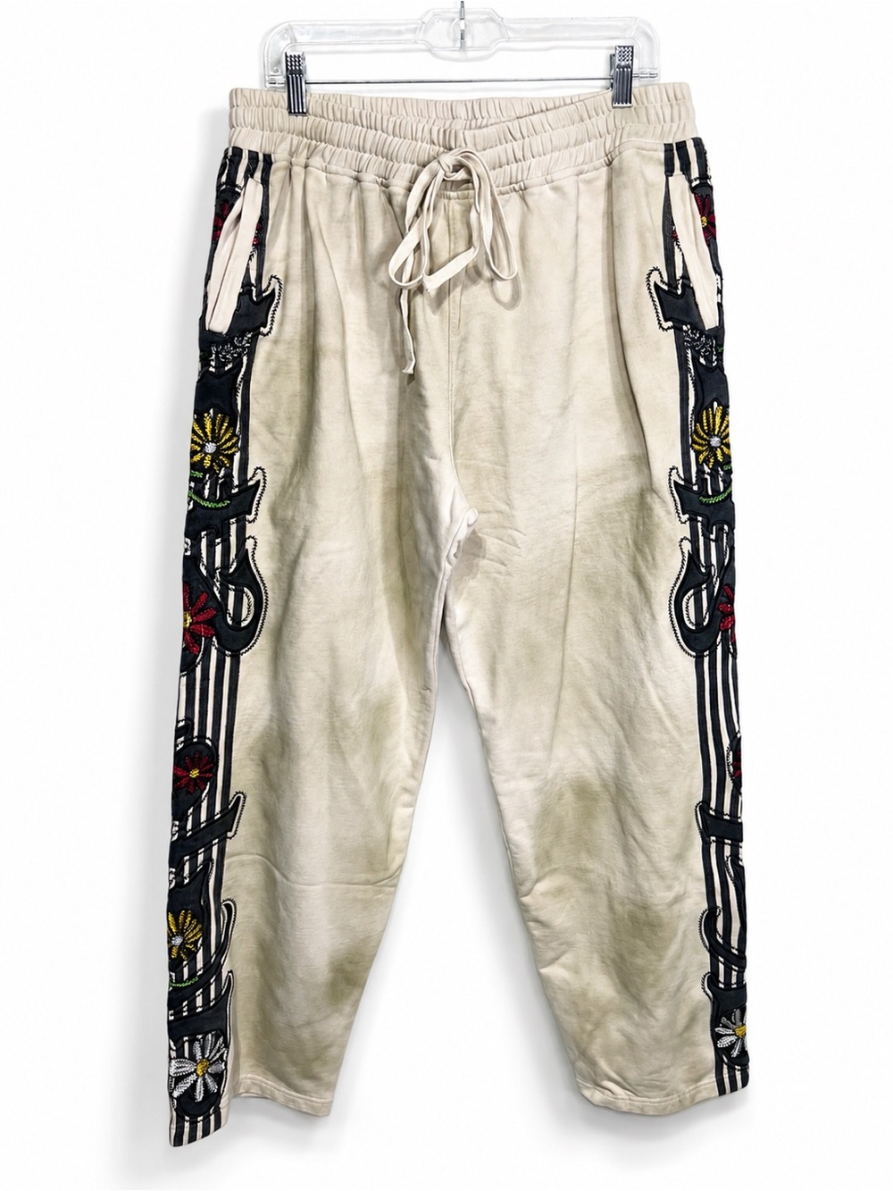 Vale Forever Sports Division Cream Embroidered Floral Sweatpants Size L